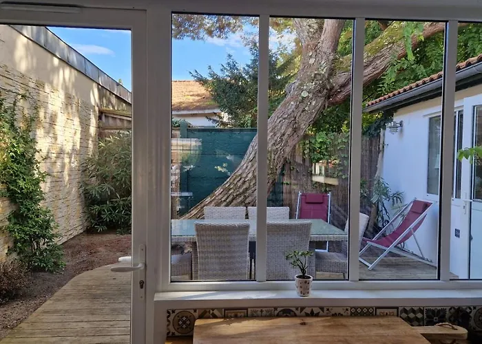 Semesterbostad Bagatelle A 300m De La Centrale, 3 *